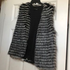 Fur vest